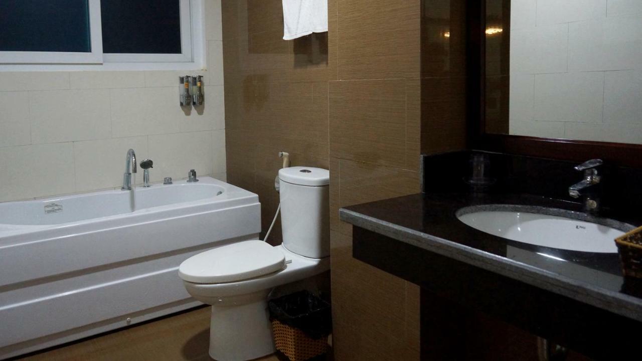 Khoa Thanh Hotel Hòa Bình 外观 照片